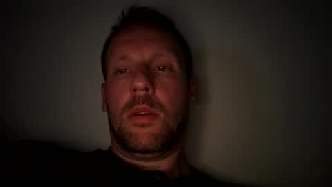 Snapshot of mark__39 chatting on 04-06-26, 10:00 Mark online show from 04-06-26, 10:00