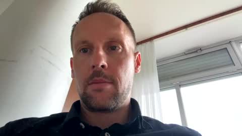 Snapshot of mark__39 chatting on 04-21-26, 10:54 Mark online show from 04-21-26, 10:54