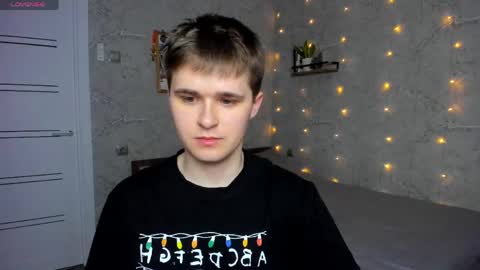Snapshot of mark_bearcub chatting on 05-14-26, 02:51 Mark online show from 05-14-26, 02:51