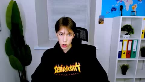 Mark online show from 10-05-25, 10:46