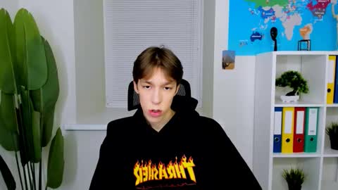 Mark online show from 10-06-25, 10:45