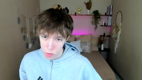 Mark online show from 04-18-26, 02:54