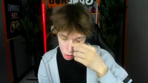 Mark online show from 06-10-26, 08:35