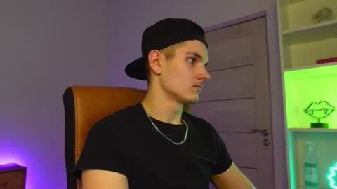 MARK KARSON online show from 02-08-26, 05:27