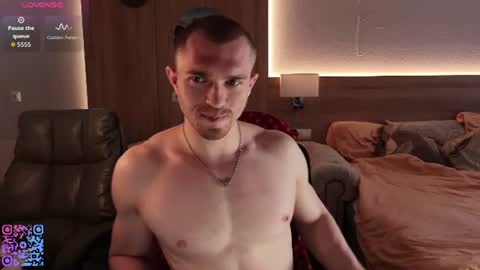 Snapshot of mark_stiff chatting on 07-18-26, 03:49 Mark online show from 07-18-26, 03:49