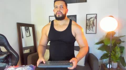 mark_x23 online show from 03-08-26, 02:04