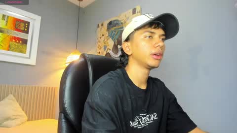 Snapshot of markbowie chatting on 05-18-26, 11:38 markbowie online show from 05-18-26, 11:38