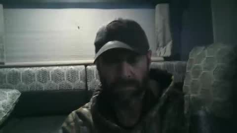 Snapshot of markjomes chatting on 11-25-25, 01:33 Mark Jomes online show from 11-25-25, 01:33