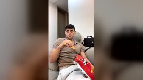 Snapshot of markpotier chatting on 02-22-26, 11:47 MARK online show from 02-22-26, 11:47