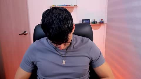 Snapshot of markpotier chatting on 03-11-26, 02:17 MARK online show from 03-11-26, 02:17