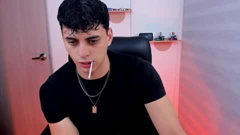 Snapshot of markpotier chatting on 03-12-26, 02:50 MARK online show from 03-12-26, 02:50