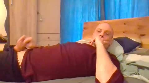 markus_7 online show from 10-19-25, 02:29