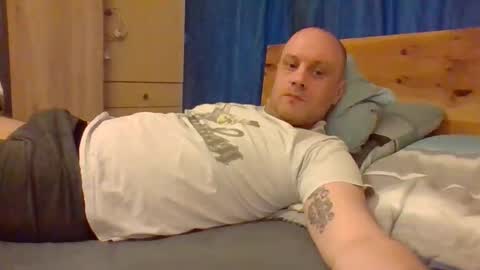 markus_7 online show from 03-08-26, 04:33