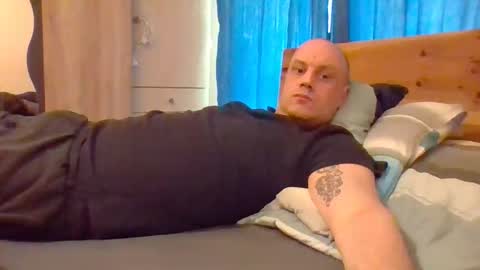 markus_7 online show from 05-12-26, 07:27