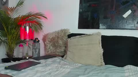 Snapshot of markus_latin chatting on 01-07-25, 04:59 Markus latin online show from 01-07-25, 04:59