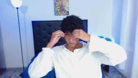 Snapshot of markuz_18 chatting on 01-10-26, 08:43 Markuz online show from 01-10-26, 08:43