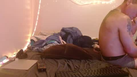 markymark101825061 online show from 01-29-25, 01:37