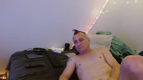 markymark101825061 online show from 02-11-25, 06:08