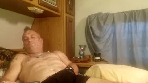 markymark101825061 online show from 12-20-25, 02:02