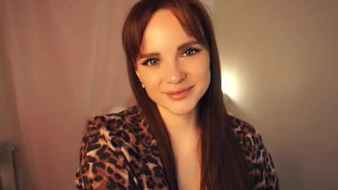 Kira online show from 10-19-25, 07:36