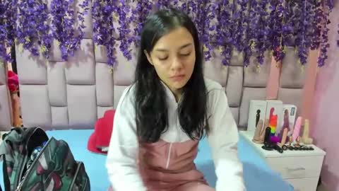 Snapshot of marlyanal chatting on 12-17-24, 01:49 Marly Anal  online show from 12-17-24, 01:49