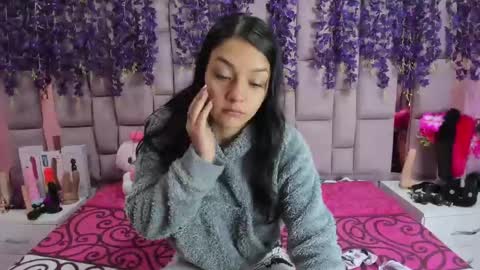 Snapshot of marlyanal chatting on 01-20-25, 11:56 Marly Anal  online show from 01-20-25, 11:56