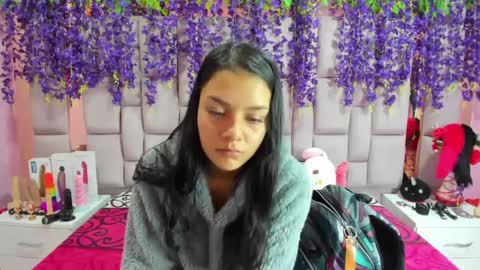 Snapshot of marlyanal chatting on 02-12-25, 01:59 Marly Anal  online show from 02-12-25, 01:59