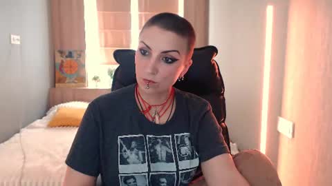 Snapshot of maromiassecret chatting on 07-27-26, 10:22 maromiassecret online show from 07-27-26, 10:22