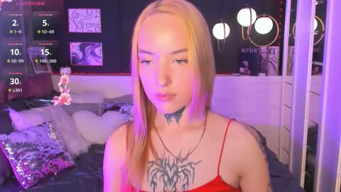 marquise_villaret online show from 03-01-26, 06:04