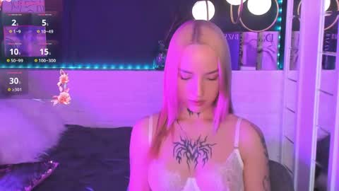 marquise_villaret online show from 03-06-26, 06:21