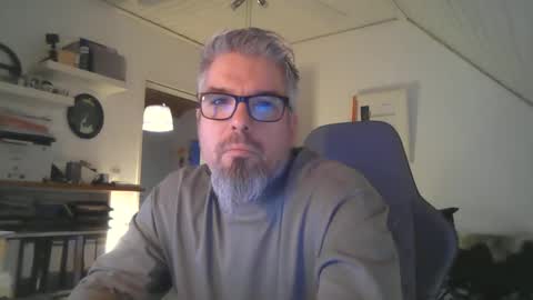 Snapshot of marriedcock1980 chatting on 12-20-24, 07:12 marriedcock1980 online show from 12-20-24, 07:12