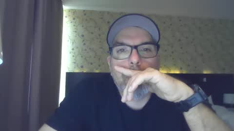 Snapshot of marriedcock1980 chatting on 09-14-25, 03:33 marriedcock1980 online show from 09-14-25, 03:33