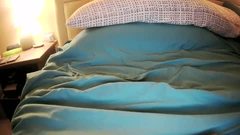 Snapshot of marriedcouple9 chatting on 09-13-25, 02:55 Jess and Nick online show from 09-13-25, 02:55