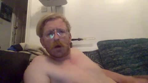 Snapshot of marriedmannextdoor chatting on 06-10-26, 02:12 marriedmannextdoor online show from 06-10-26, 02:12