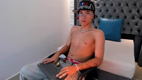 MARSHALL online show from 12-05-25, 01:31