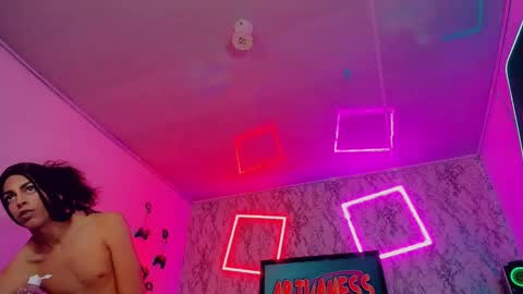 Snapshot of marshall_xxx_ chatting on 12-10-24, 07:05 Marshall online show from 12-10-24, 07:05