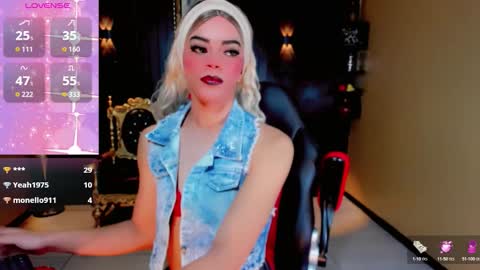 Snapshot of marshall_xxx_ chatting on 10-07-25, 11:18 Marshall online show from 10-07-25, 11:18