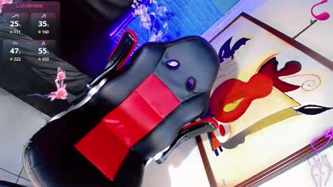 Snapshot of marshall_xxx_ chatting on 10-13-25, 11:32 Marshall online show from 10-13-25, 11:32