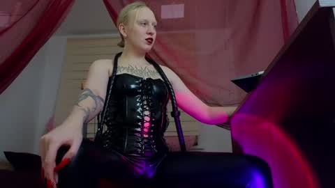 Ultimate Goddess online show from 01-03-25, 08:54