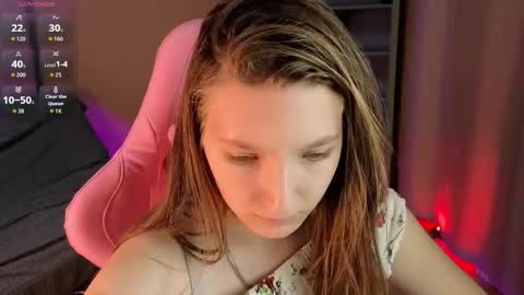 Snapshot of marthalune chatting on 09-13-25, 10:37 Martha online show from 09-13-25, 10:37