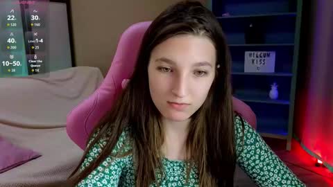 Snapshot of marthalune chatting on 09-30-25, 10:20 Martha online show from 09-30-25, 10:20
