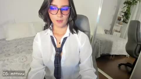 Snapshot of martiiinaa_ chatting on 07-11-26, 02:58 Martina online show from 07-11-26, 02:58