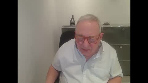 Snapshot of martin_1947 chatting on 01-26-25, 09:40 martin_1947 online show from 01-26-25, 09:40