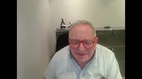 Snapshot of martin_1947 chatting on 02-22-25, 10:09 martin_1947 online show from 02-22-25, 10:09