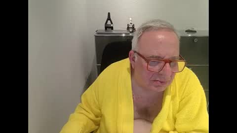 Snapshot of martin_1947 chatting on 03-02-25, 10:59 martin_1947 online show from 03-02-25, 10:59