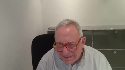 martin_1947 online show from 12-14-25, 06:01