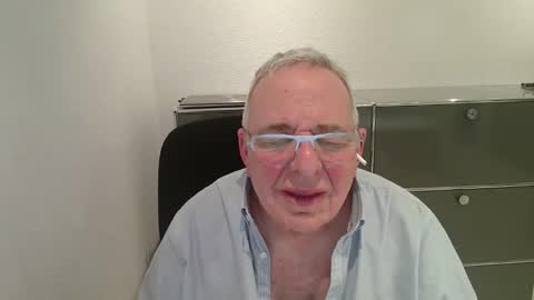 Snapshot of martin_1947 chatting on 03-29-26, 09:59 martin_1947 online show from 03-29-26, 09:59