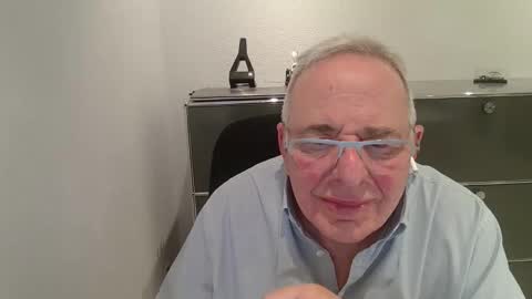 Snapshot of martin_1947 chatting on 04-01-26, 11:02 martin_1947 online show from 04-01-26, 11:02