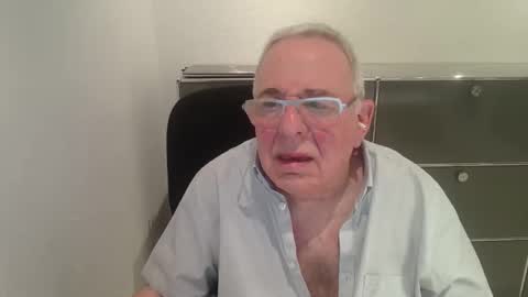 Snapshot of martin_1947 chatting on 04-07-26, 09:48 martin_1947 online show from 04-07-26, 09:48