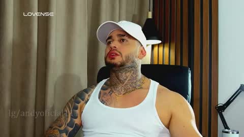 Snapshot of martin_colby05 chatting on 05-04-26, 12:28 ONLYFANS Sotoandres modelo independiente online show from 05-04-26, 12:28